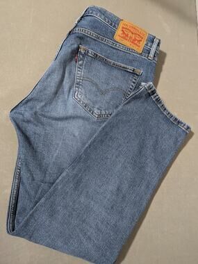 Levi's 514 Straight Fit Jeans Men's 34x30 Medium Wash Blue Denim